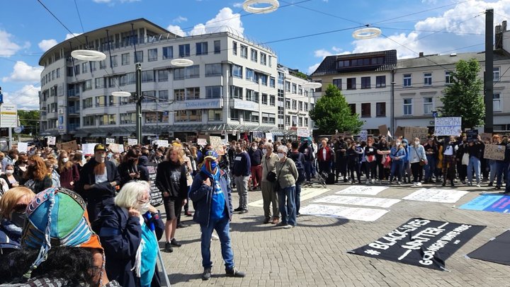 SenGegenRass.jpg